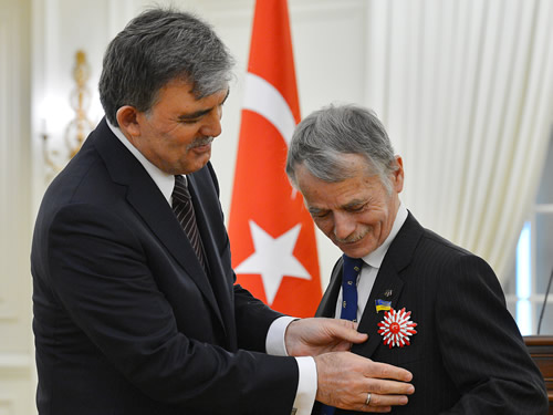 President Gül Bestowes the Order of the Republic upon Crimean Tatar Leader Kırımoğlu 